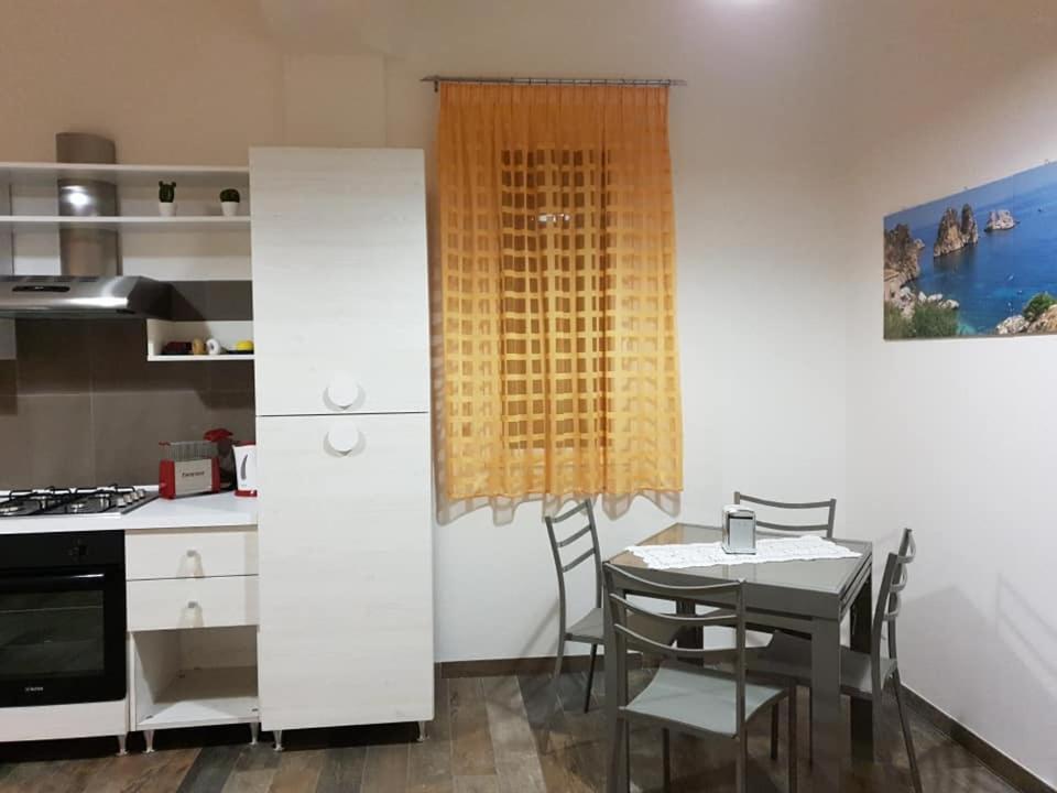 Case Vacanze Nonna Nick Castellammare del Golfo Bagian luar foto